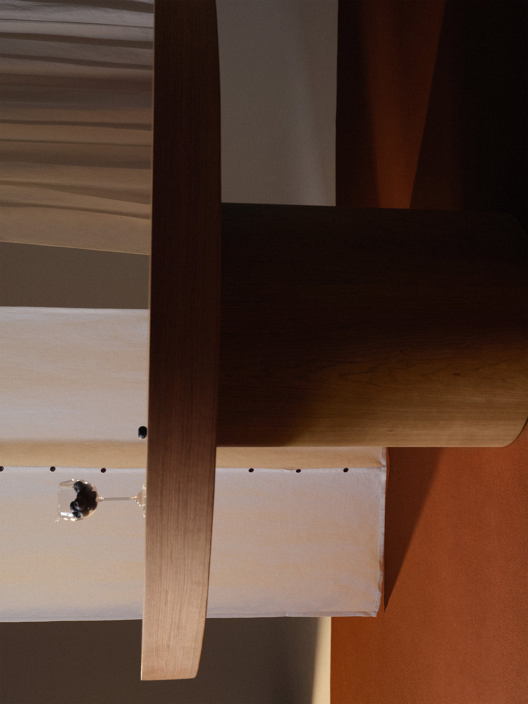 Andre Dining table - TrynTrend