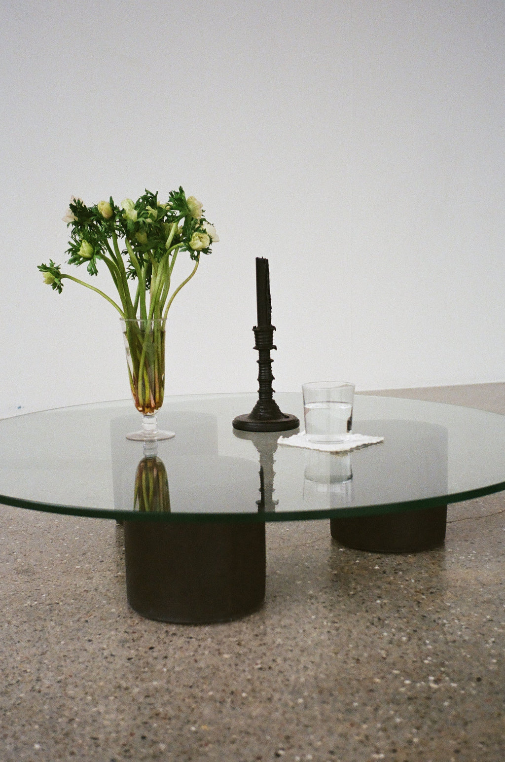 Carmene glass coffee table - TrynTrend