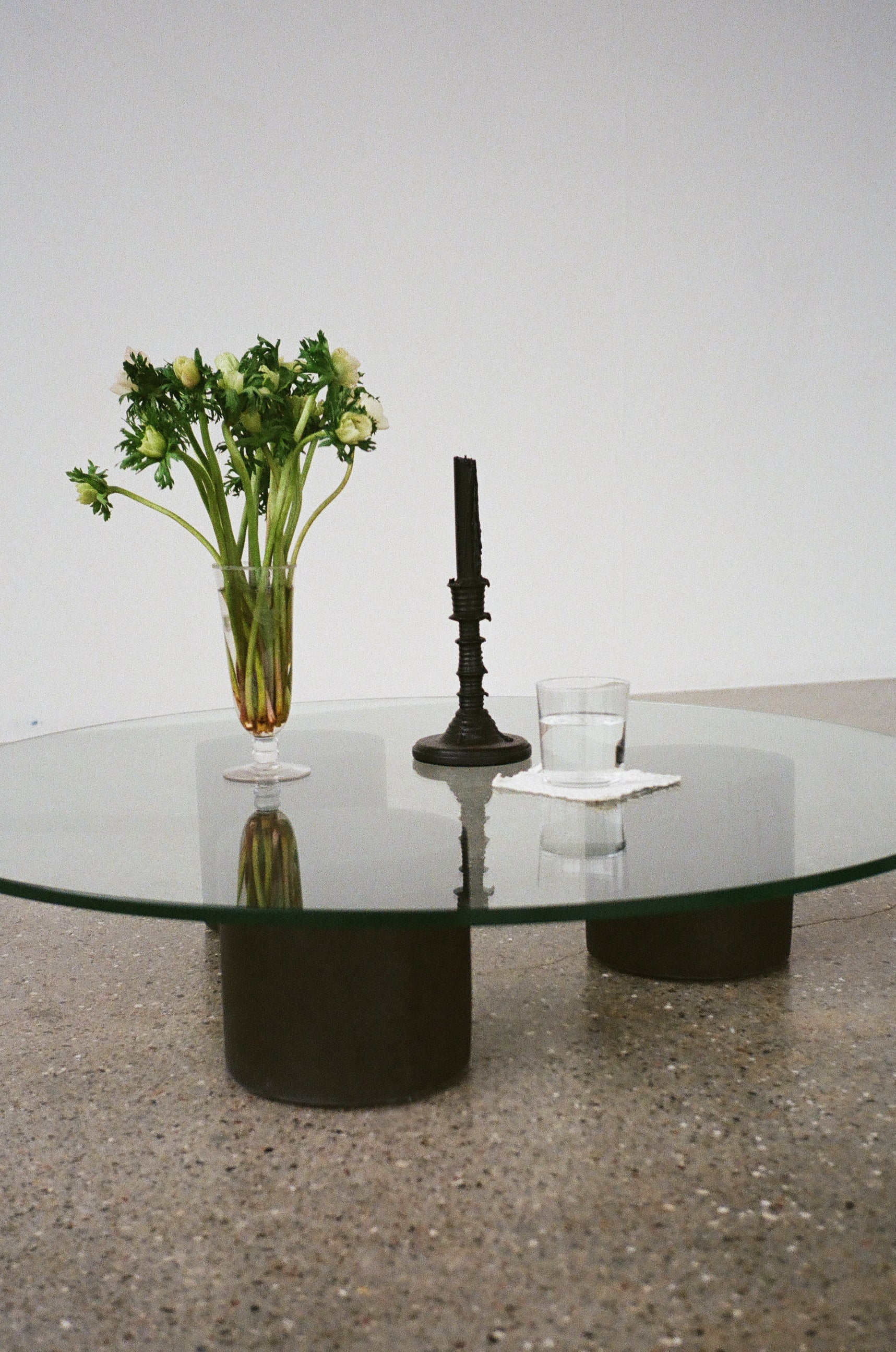 Carmene glass coffee table - TrynTrend