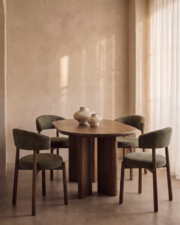 Aina_Oak_Oval_Walnut_2