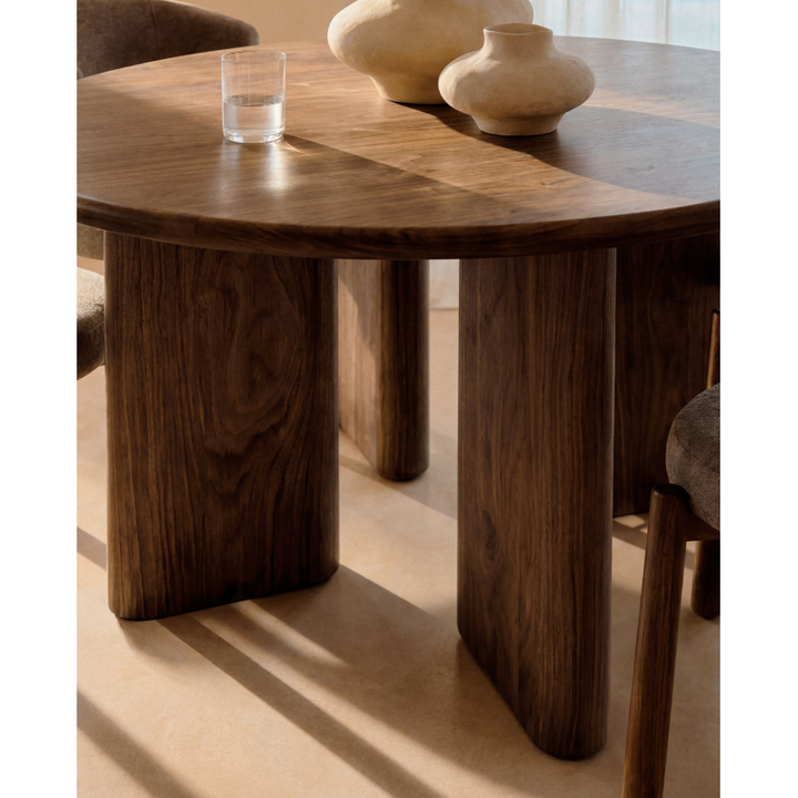 Aina_Round_Walnut_3