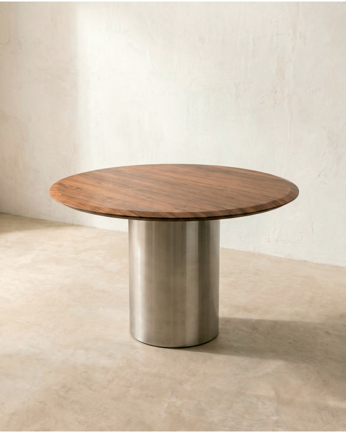 Cleo_Round_Walnut_1