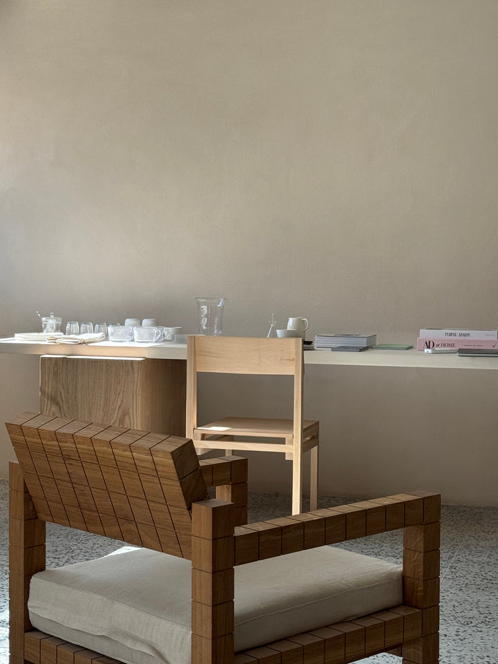 Canoa Studio Table &