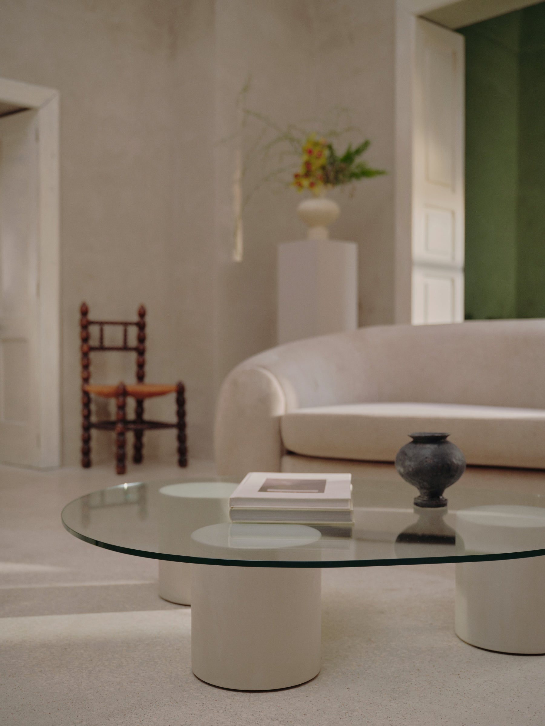 Mattia glass coffee table - TrynTrend