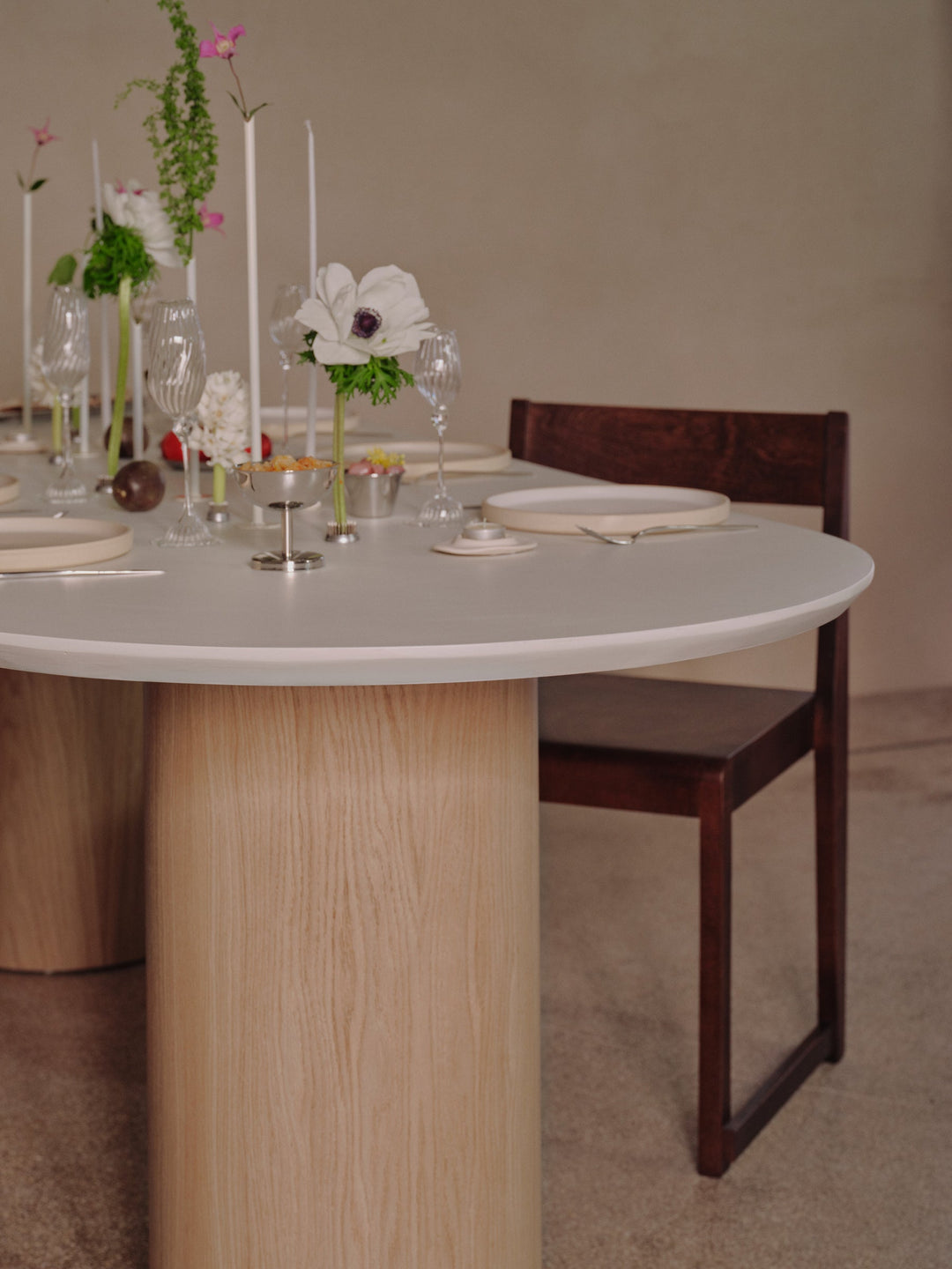 Botticelli Dining table - TrynTrend