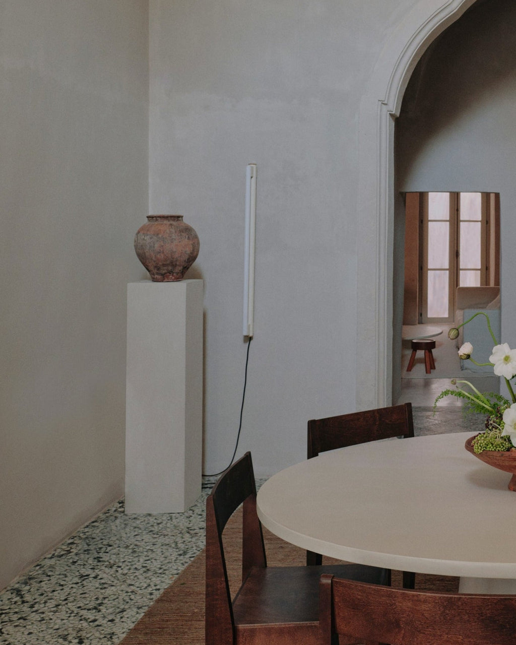Santo Column - TrynTrend