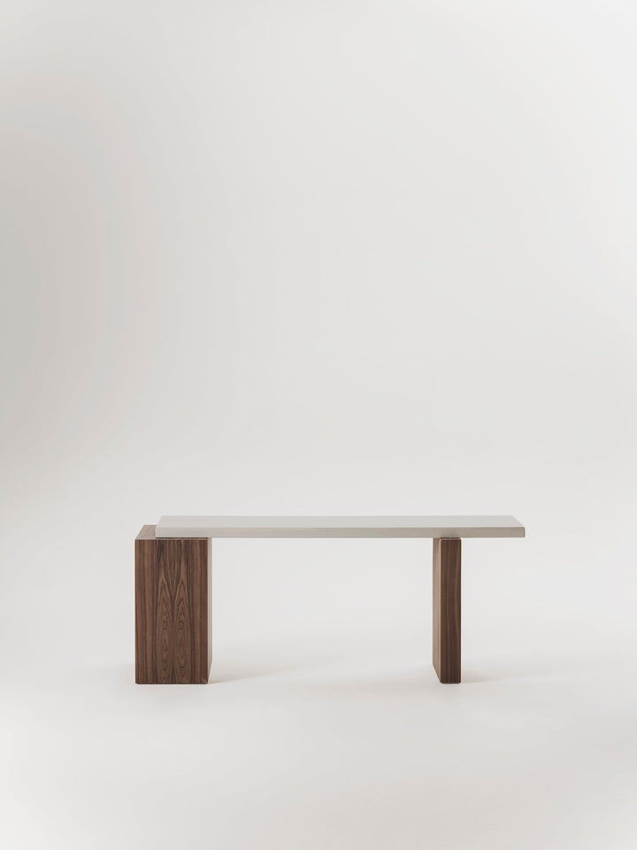 Canoa Studio Table &
