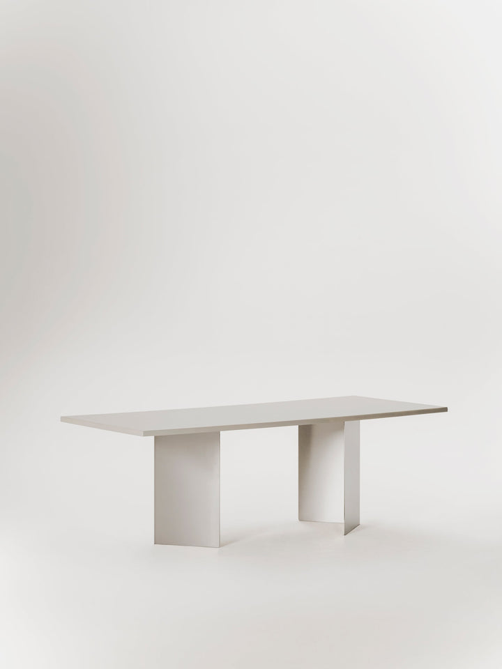 Allma dining table - TrynTrend