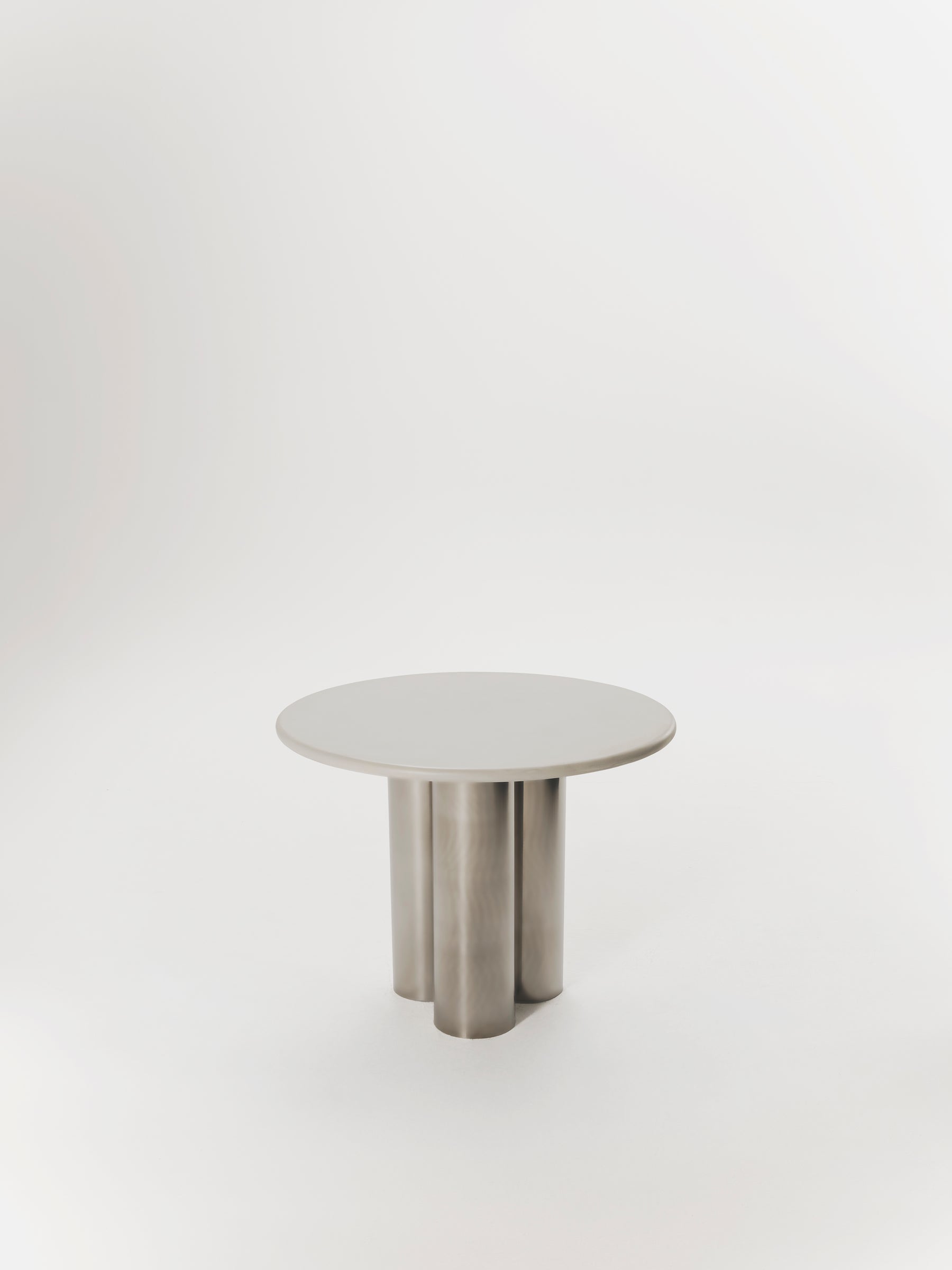 Vicca dining table - TrynTrend