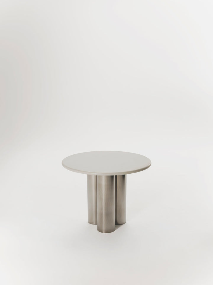 Vicca dining table - TrynTrend