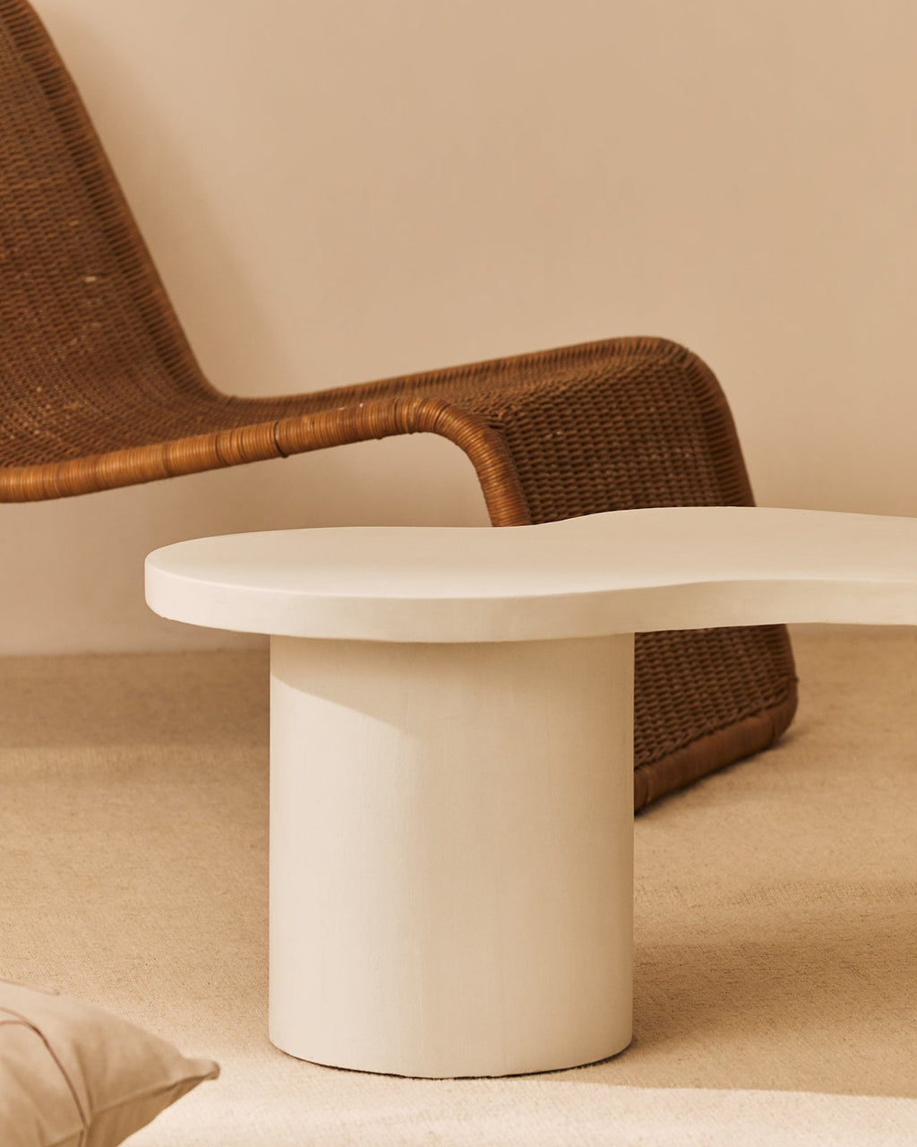 Ahumado coffee table - TrynTrend