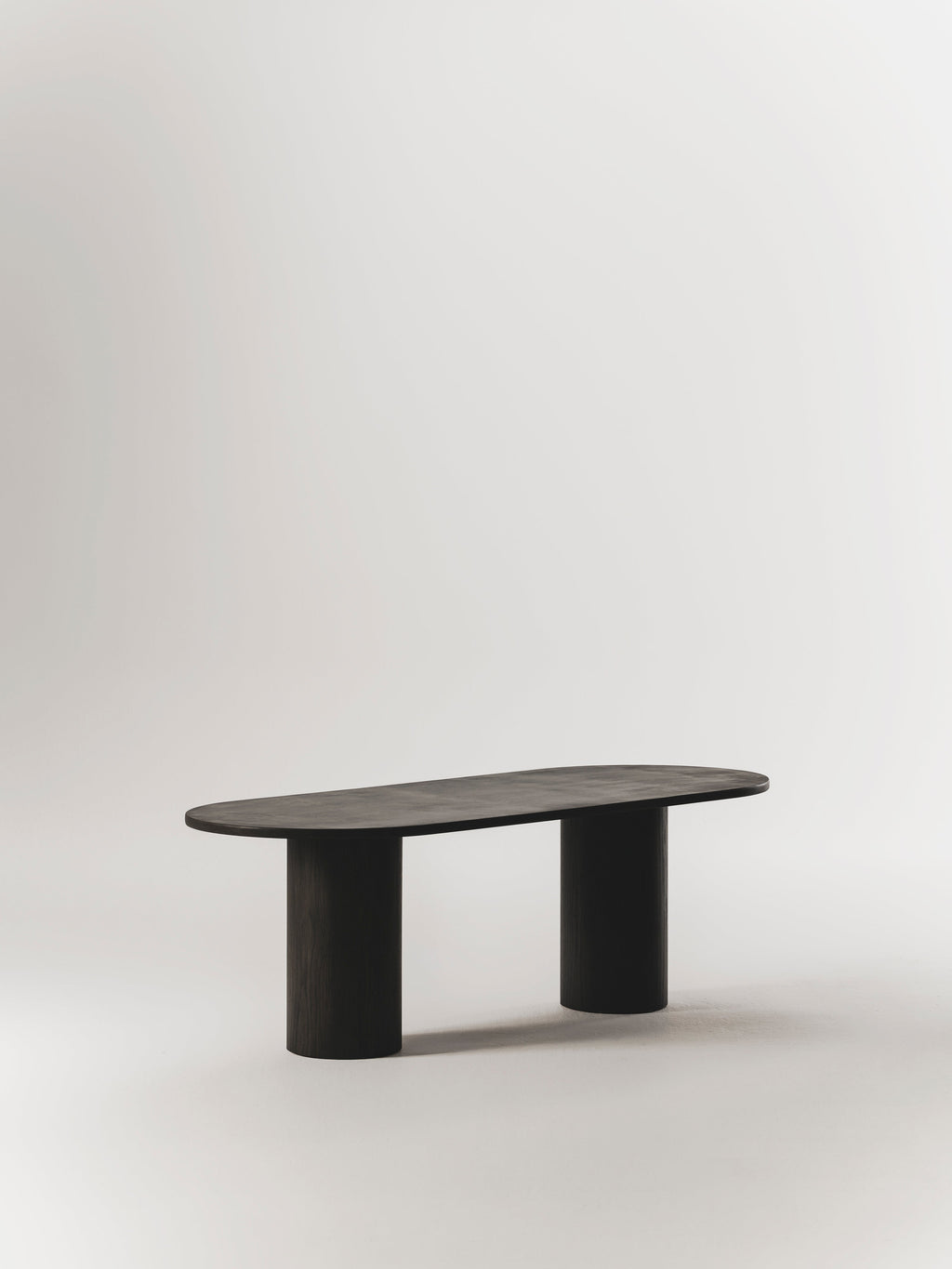 Reye_dining_table_black_2