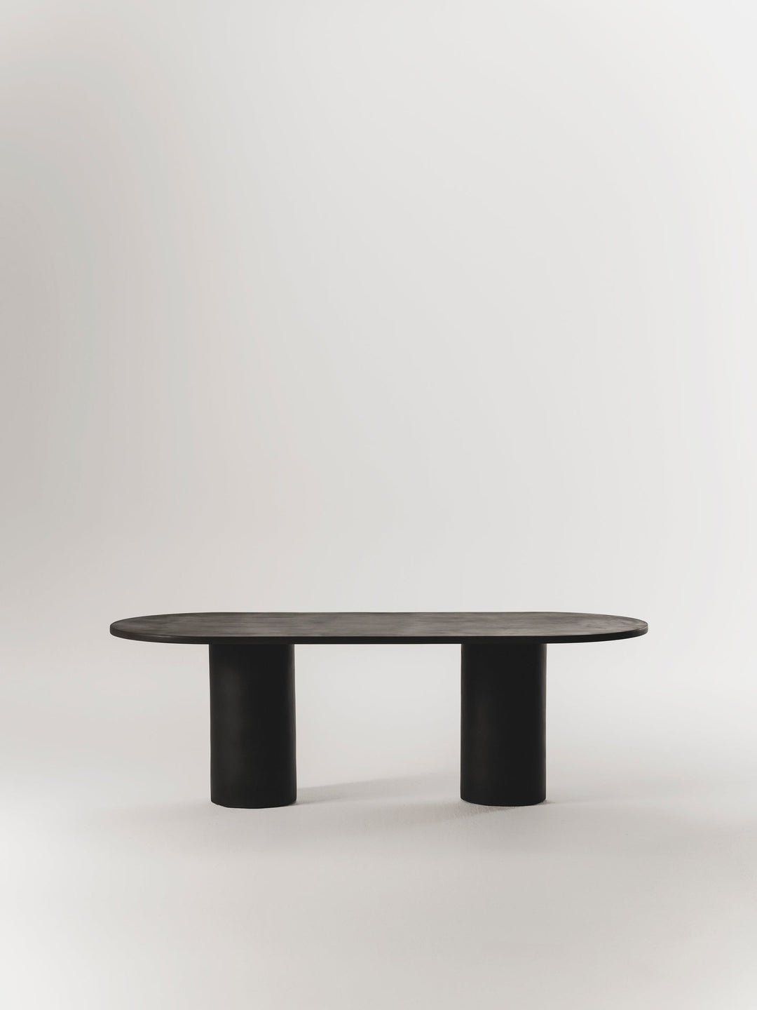 Reye_top_Black_leg_Dark_oak_1