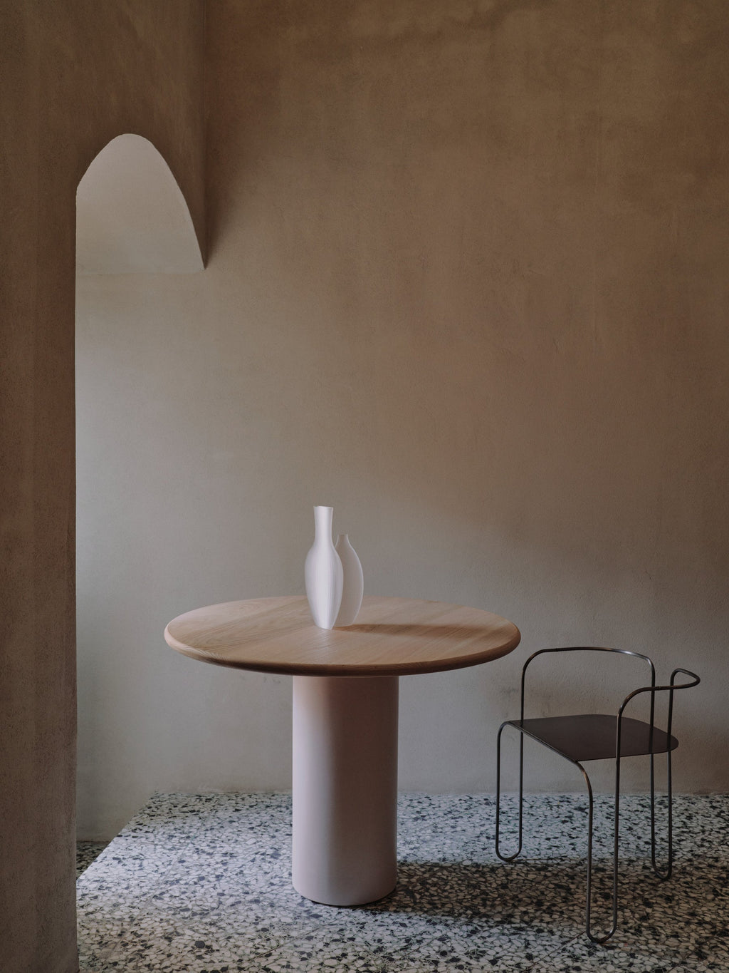 Tomasso_Oak_dining_table_Natural_oak_01
