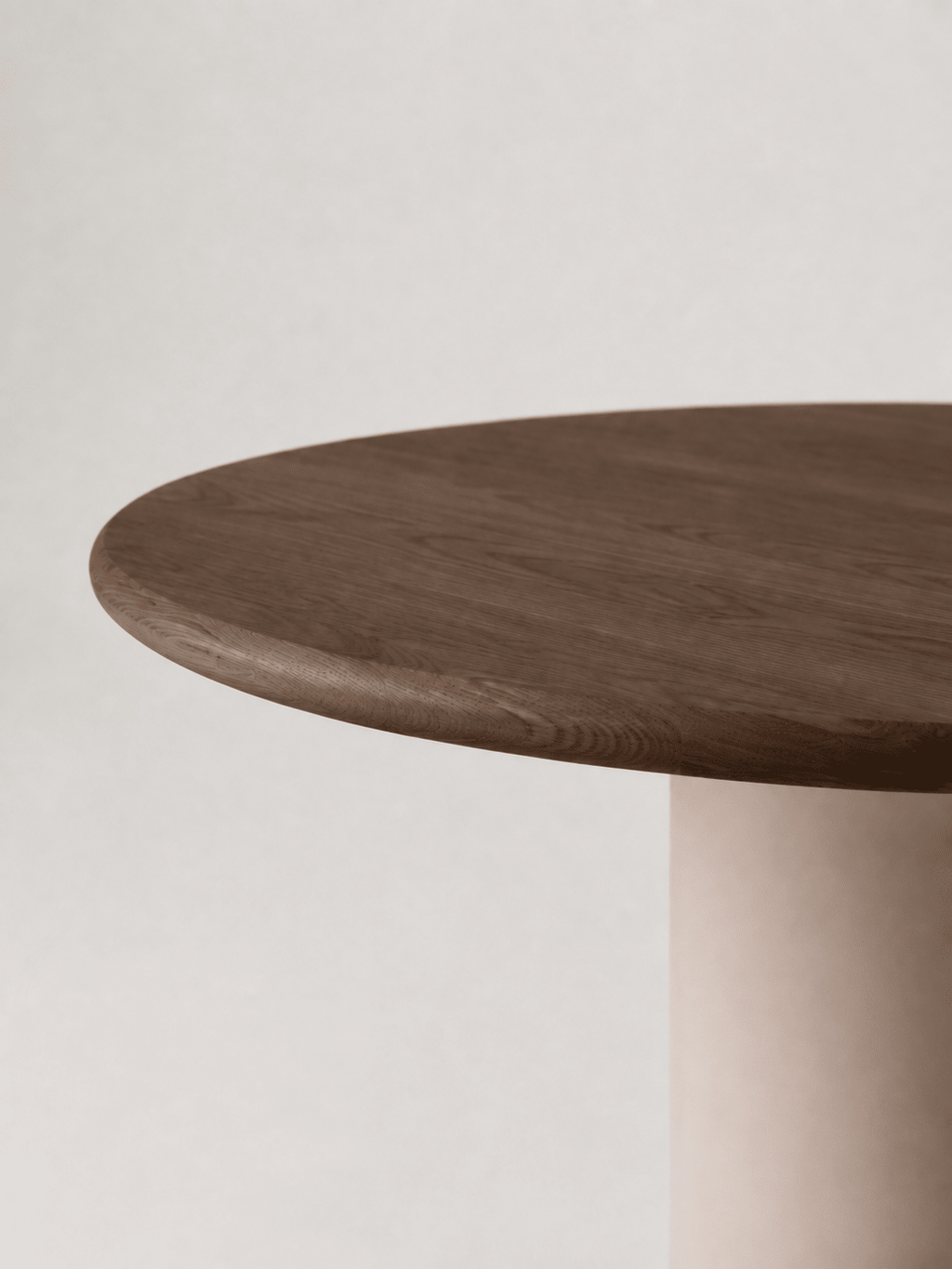 Tomasso_Oak_dining_table_Walnut_02