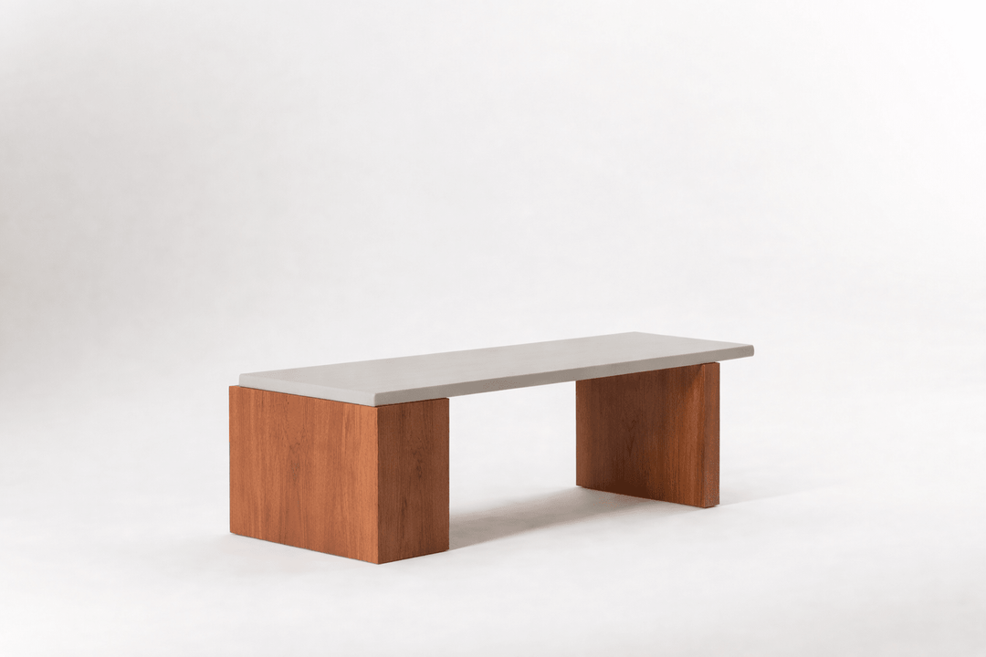 Canoa Studio Table &