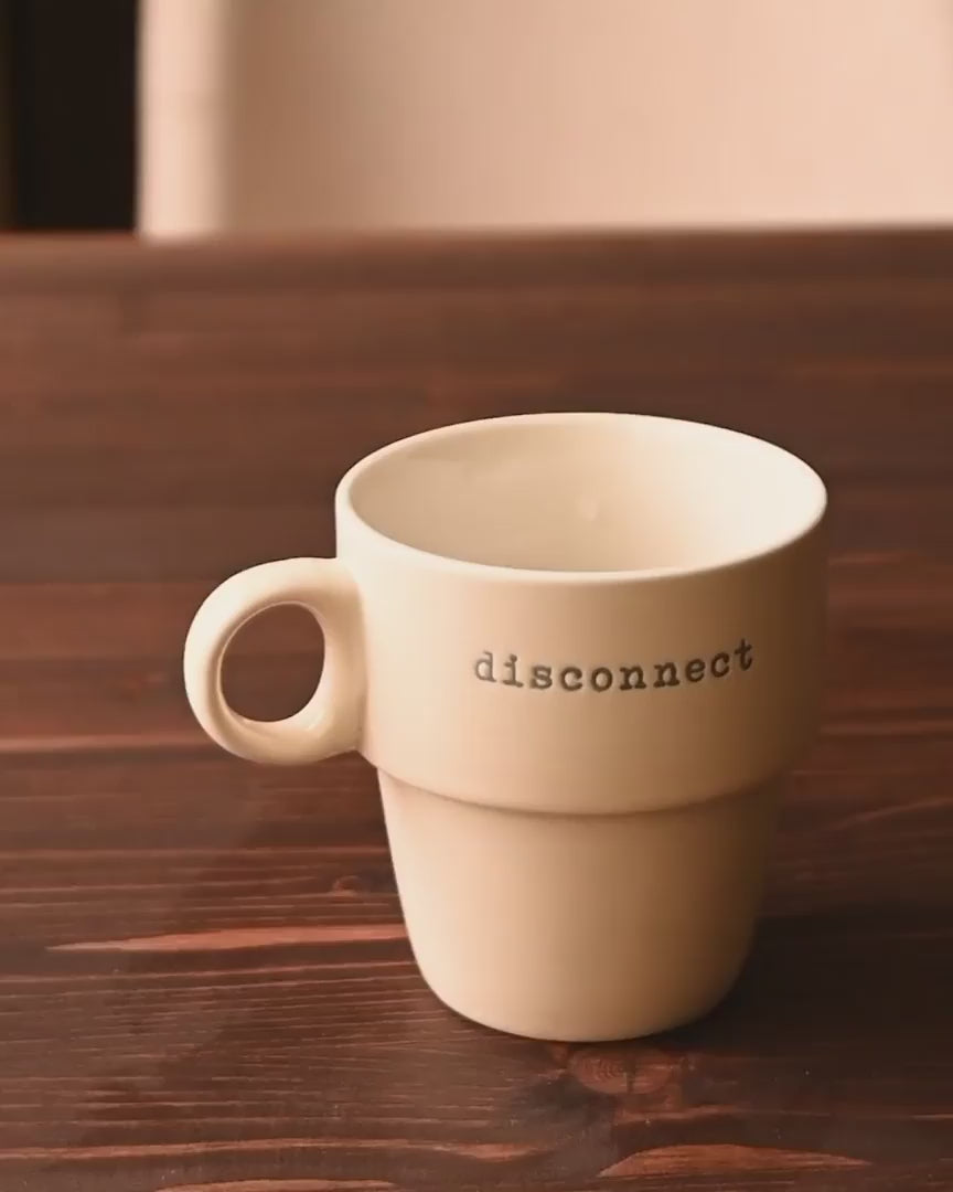 Bloom_Round_Walnut_Video