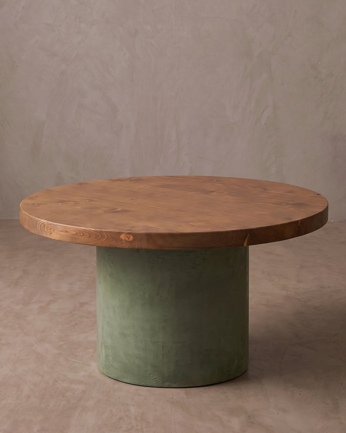 Lucia_Travertine_Dark_Oak_and_Green_01