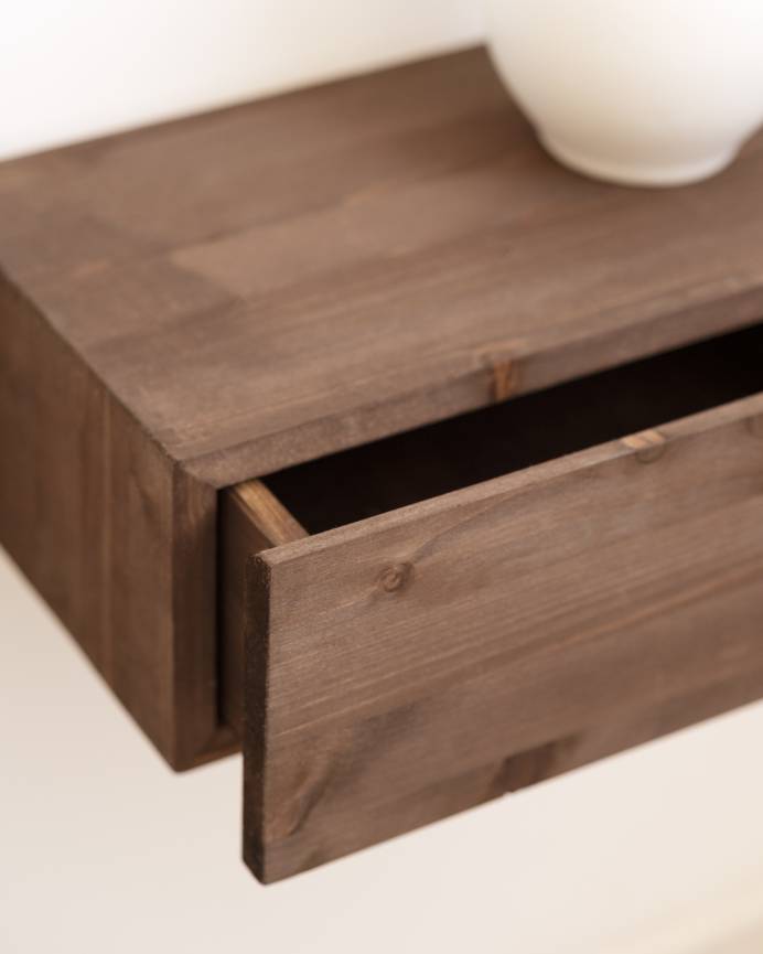 Ingrid_Walnut_Float2_Walnut_05