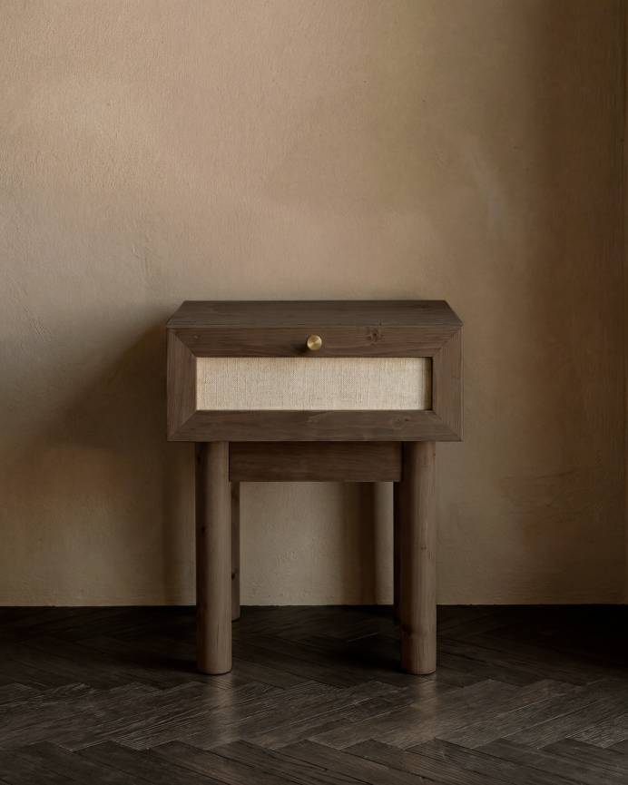 Linen_Walnut_40x37_Walnut_01