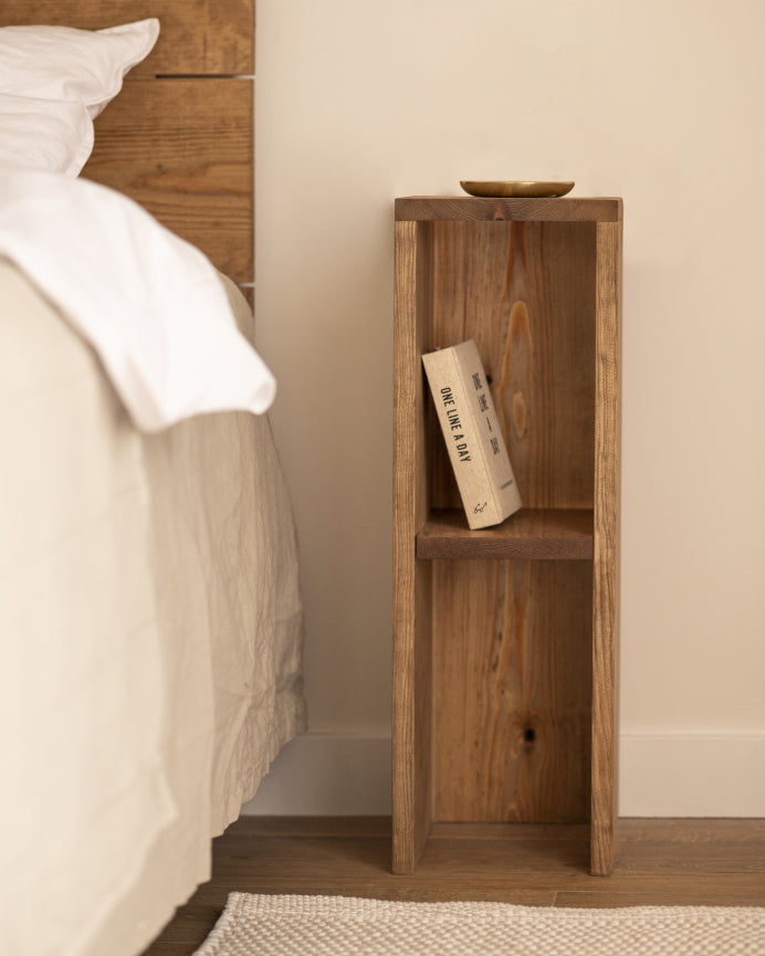 Lina_Side_Medium_Dark_Oak_01