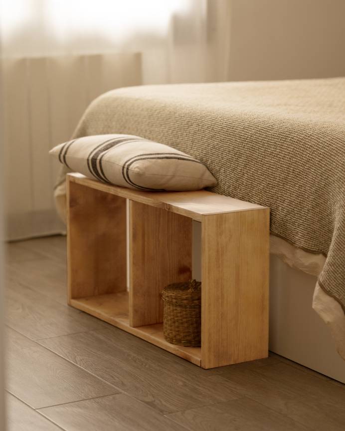 Saura_Medium_1S_Medium_Oak_02