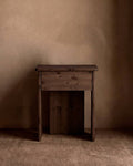 Sigrid_Walnut_42x27_Walnut_01
