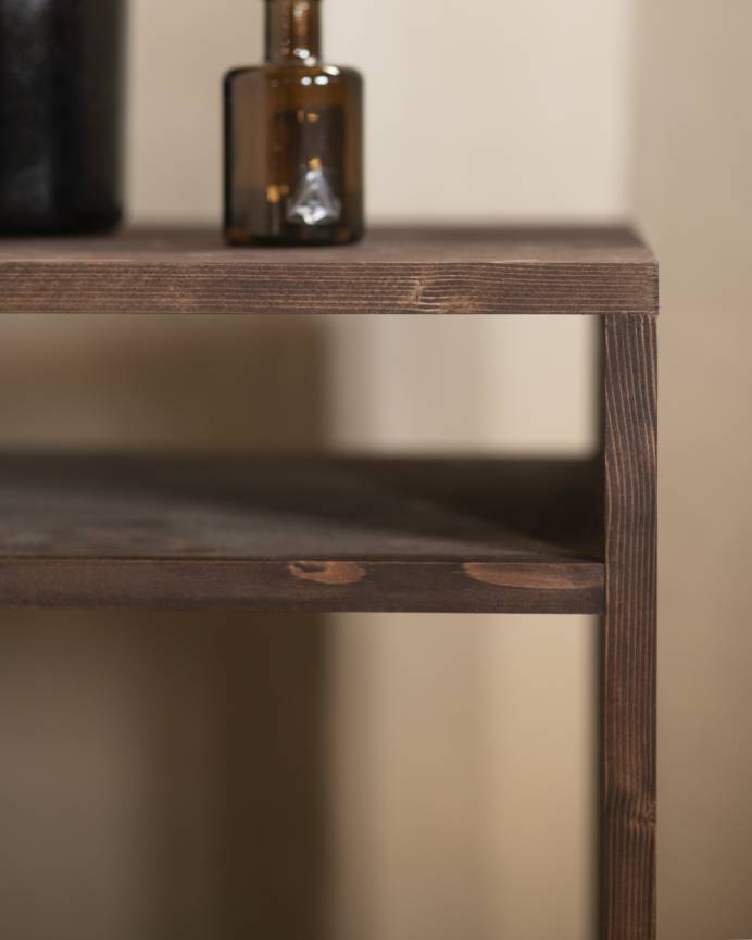 Hera_Walnut_Walnut_04