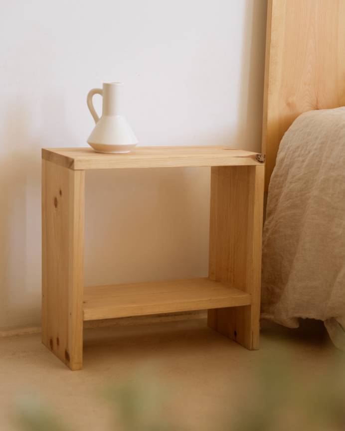 Meller_Side_Medium_Medium_Oak_03