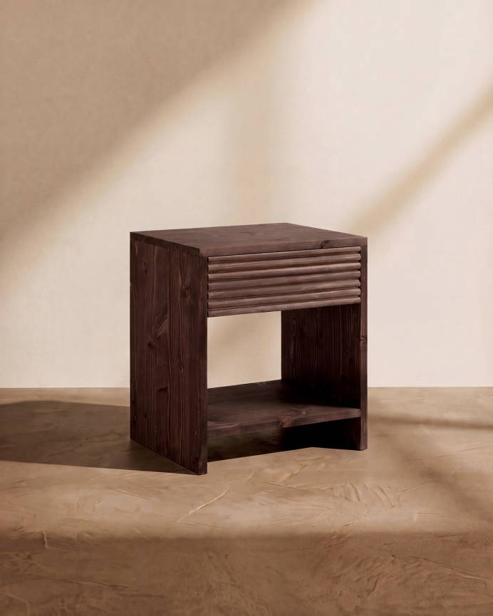 Ubud_Medium_40x29_Walnut_01