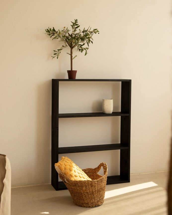 Saura_Black_2S_Black_04