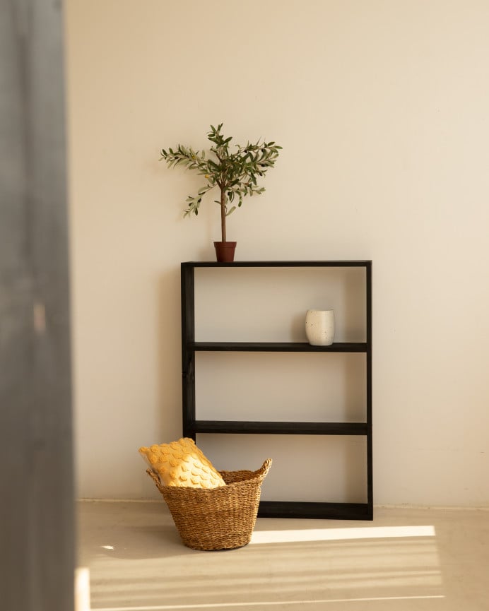 Saura_Black_2S_Black_02