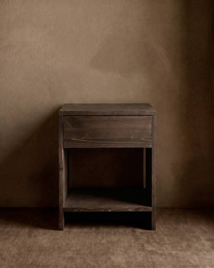 Martina_Walnut_40x29_Walnut_01