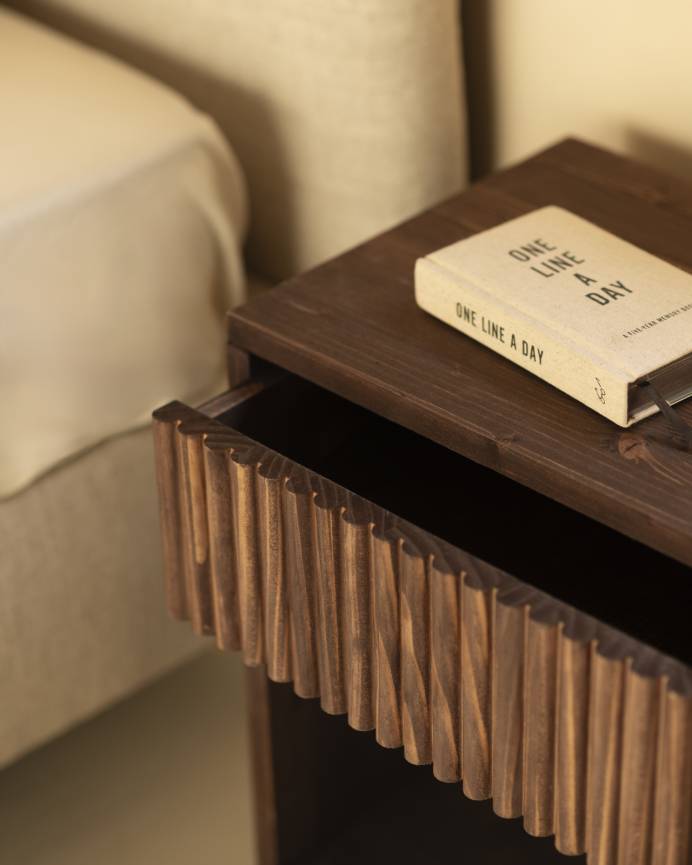 Bali_Walnut_40x29_Walnut_06