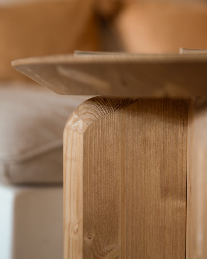 Bloom_Side_Medium_Medium_Oak_03