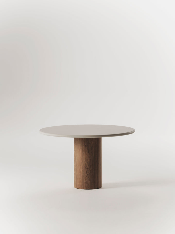 Gio dining table - TrynTrend